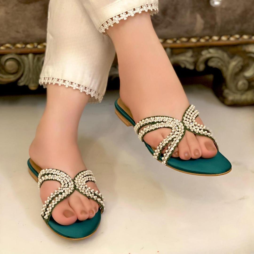 Women's Casual Embroidered Fabric Slippers - 1 Pair
