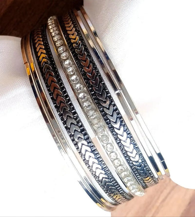 7 Pcs Antique Design Gold Plated Artificial Stones Plain Bangle