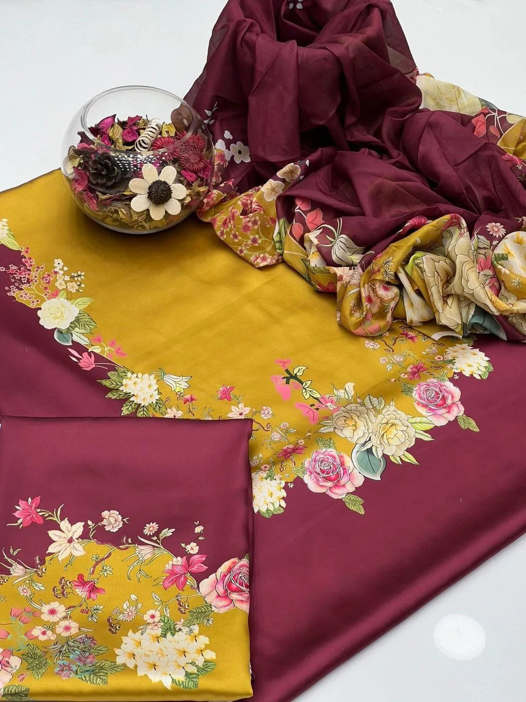 3 Pcs Women's Unstitched Digital Print Suit