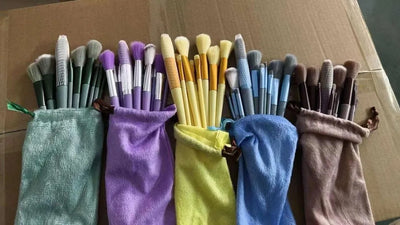 13 Pcs Multicolor Blending Makeup Brush Set - Perfect Tool for Eye Makeup & Contouring