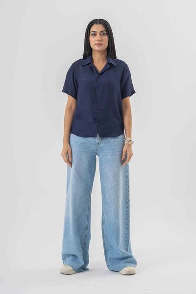 Easygoing Wide-Leg Blue Jeans for Effortless Trendy Style