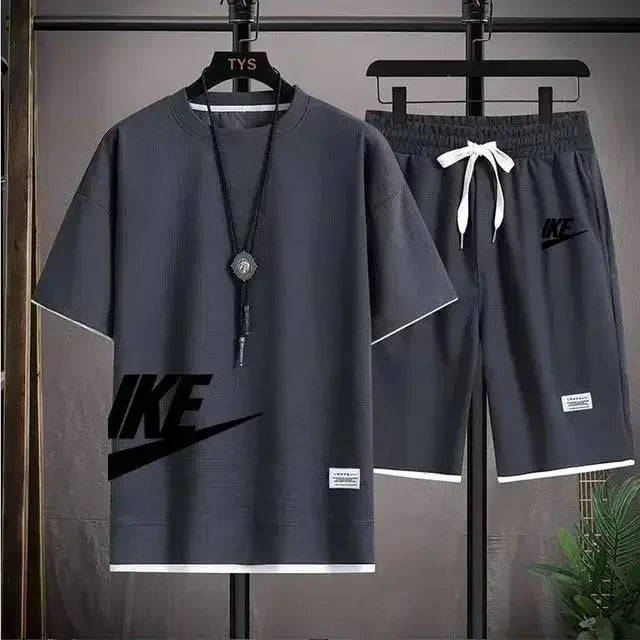 Men's breathable short-sleeved T-shirt + jogging shorts