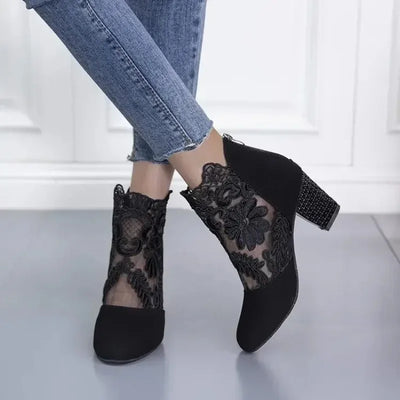 Women's Lace Heeled Shoes