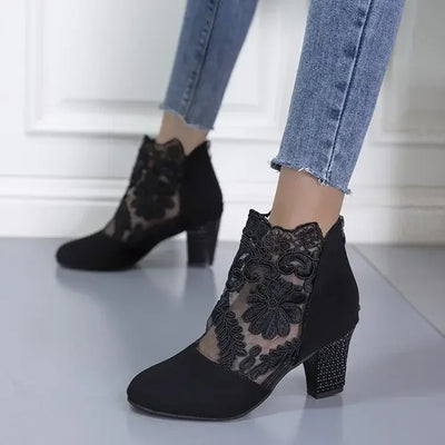 Women's Lace Heeled Shoes