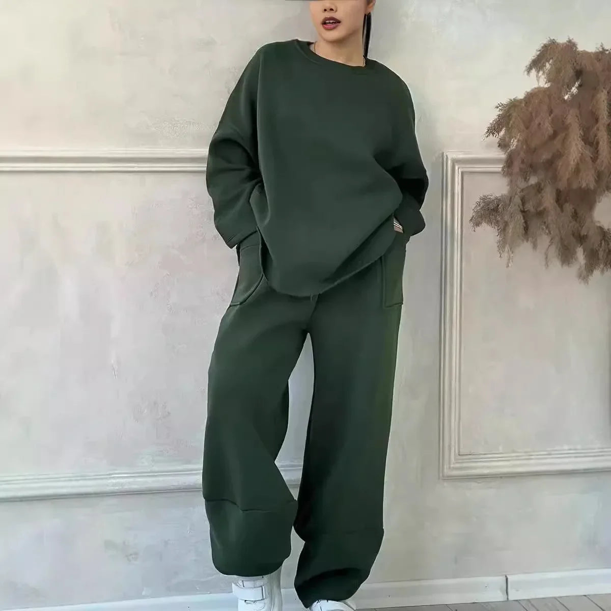 Women Full Sleeve Sweatshirts Round Neck Straight Long Pants Suits